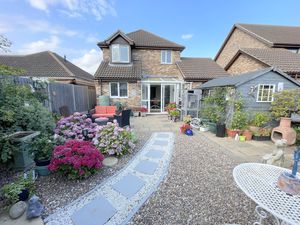 Heron Way- click for photo gallery